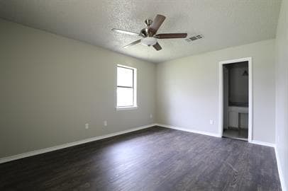 Building Photo - 811 Clyde St