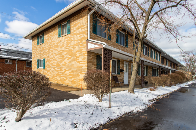Primary Photo - 1582 Lee Terrace Dr