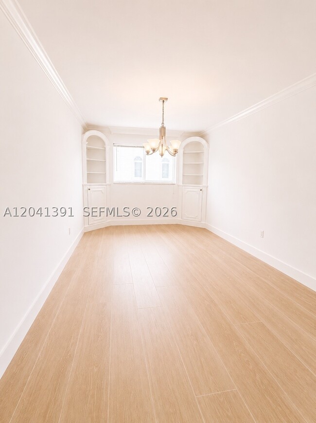 Building Photo - 13005 Zambrana St
