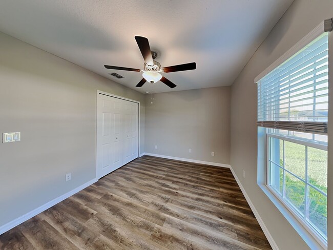 Building Photo - 515 SW 21St Ln
