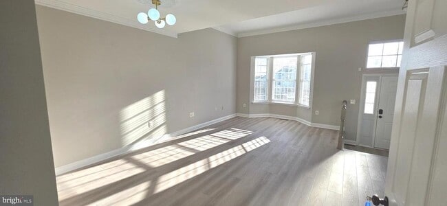 Building Photo - 676 McLeary Square SE