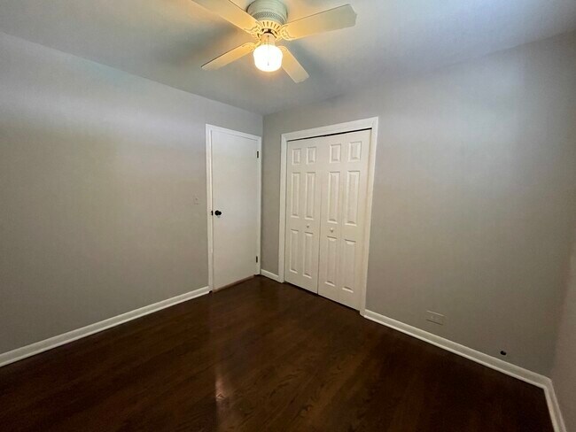 Building Photo - 16819 Forest View Dr