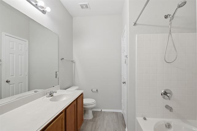Building Photo - 3804 Verde Dr