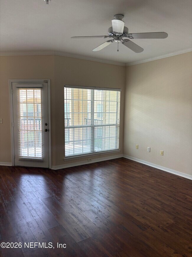 Building Photo - 7800 Point Meadows Dr