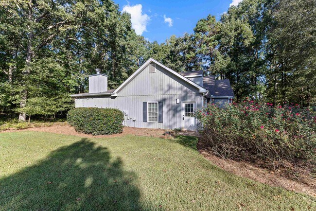 Building Photo - 129 Moudy Ln