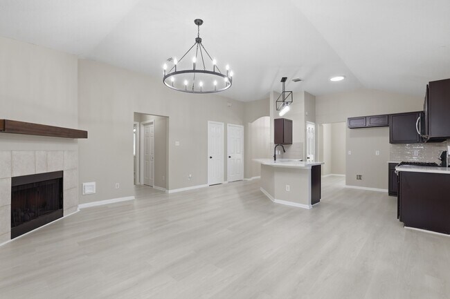 Building Photo - 17003 Analisa Cir