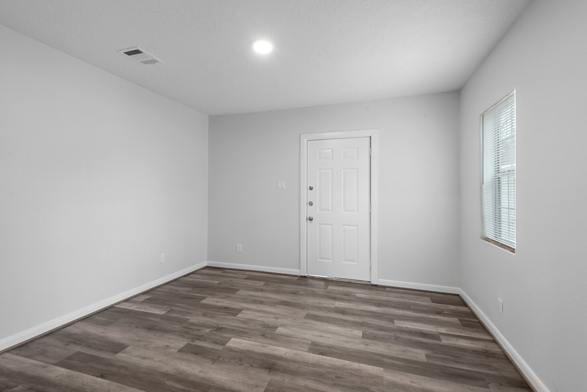 Building Photo - 7307 Avenue H