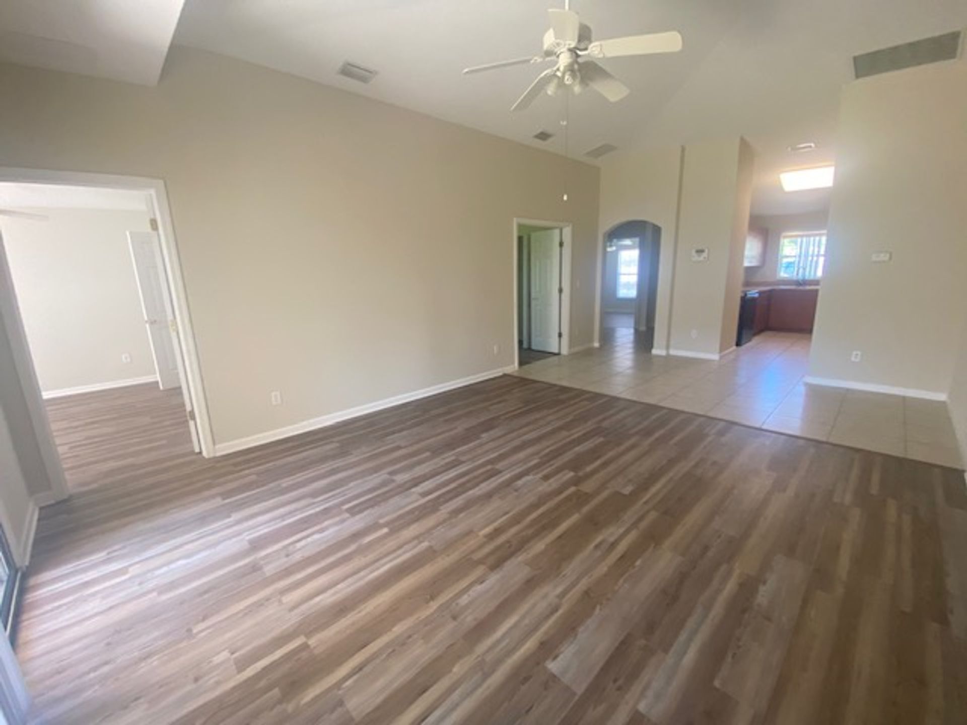 Building Photo - 1 Ryarbor Dr