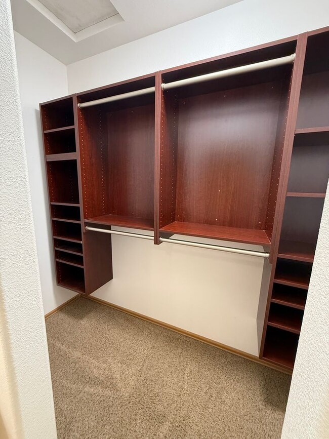 Building Photo - Fantastic 3 Bed/2 Bath Single Family Home in SE Bend