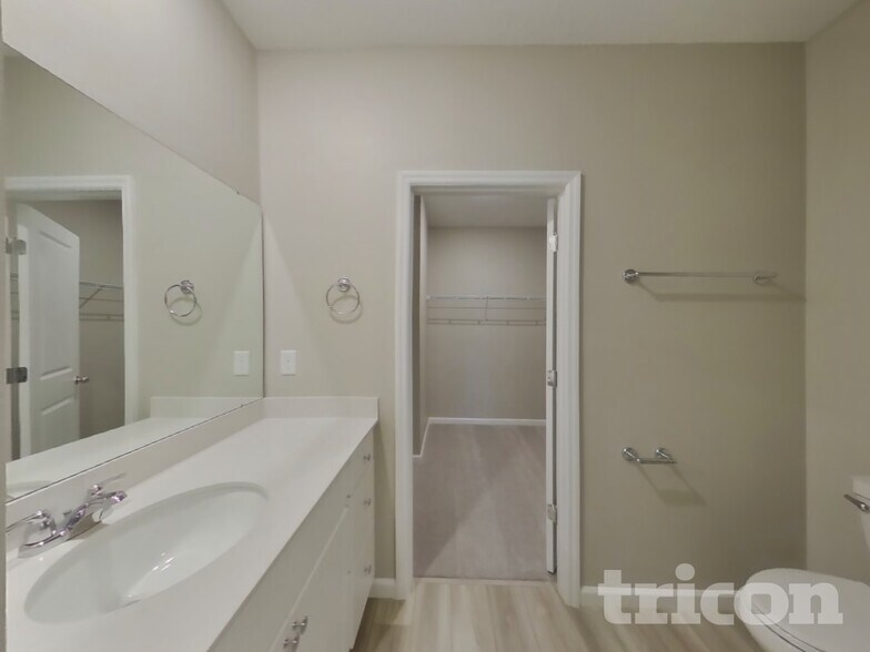 Building Photo - 2873 Grand Finale St