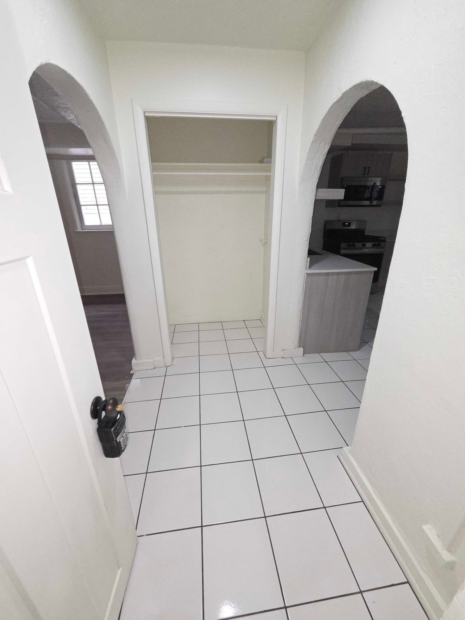 Building Photo - 828 E 100 S