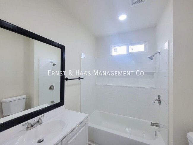 Building Photo - 3311 C Platt Ave