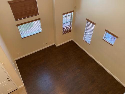 Building Photo - Beautiful Home