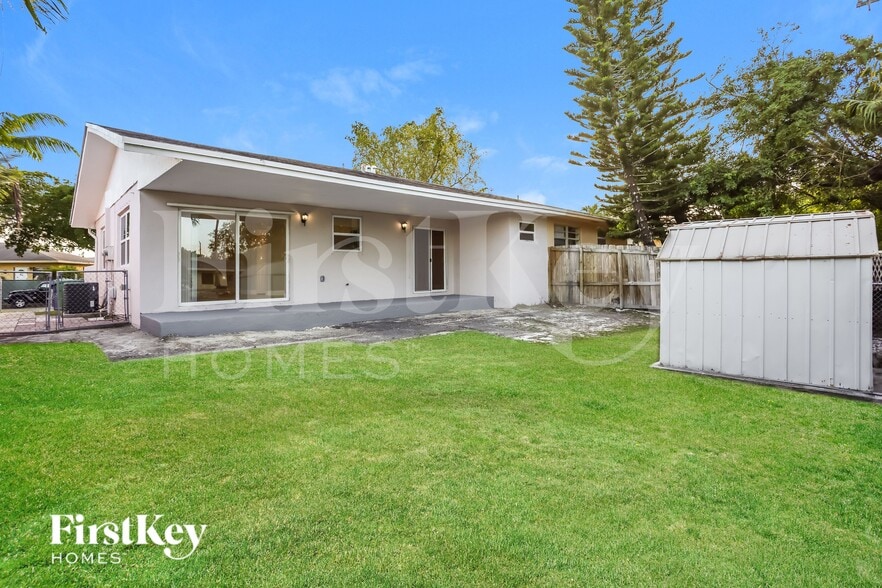 Building Photo - 9231 SW 204th Terrace