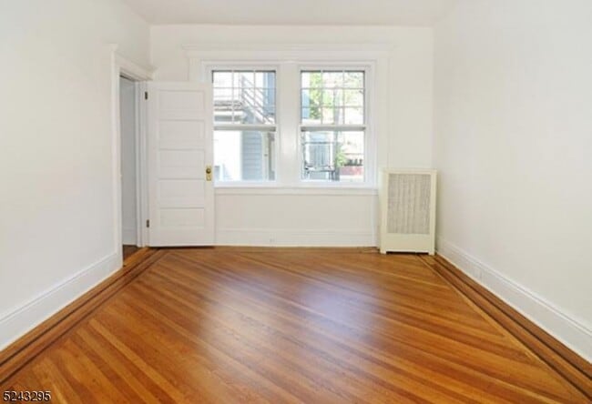 Building Photo - 61 S Fullerton Ave