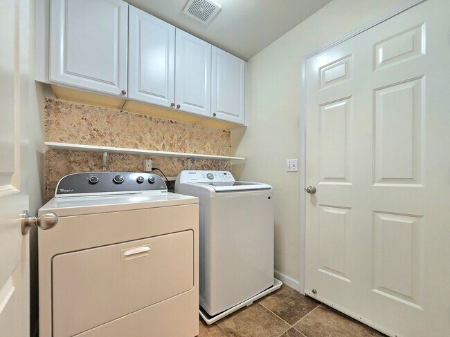 Building Photo - 12013 1st Pl SE