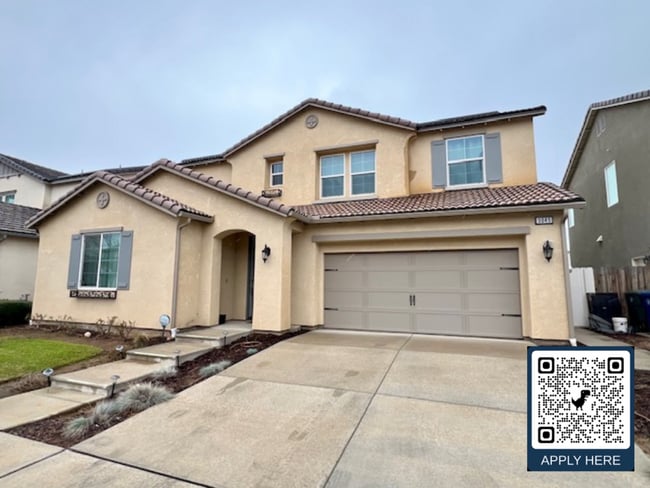 Primary Photo - Beautiful 4 Bedroom Home in Clovis!