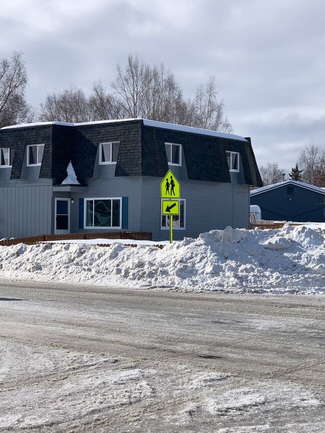 Building Photo - 6900 Cranberry St