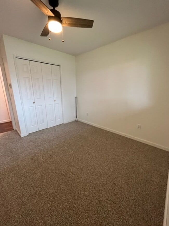 Building Photo - Coming Soon! 3 Bedroom 2 Bath McMinnville OR