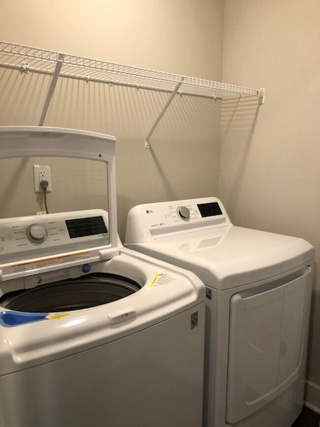 Building Photo - Brand New END UNIT North of Main St  3 miles from Downtown Greenville and I-385.