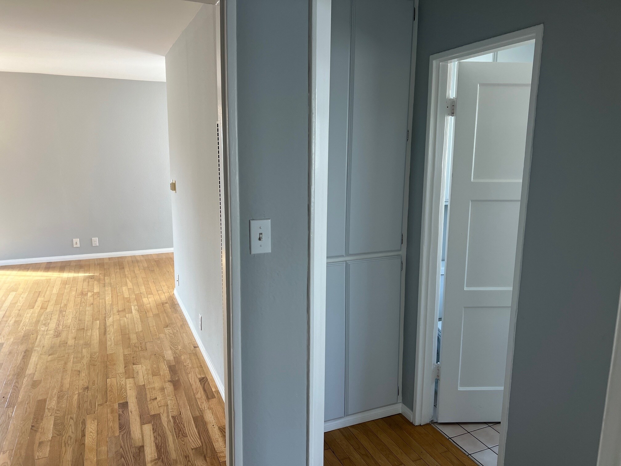 Building Photo - 3841 Westwood Blvd