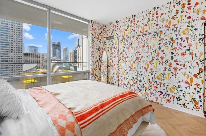 Building Photo - 8 E Randolph St