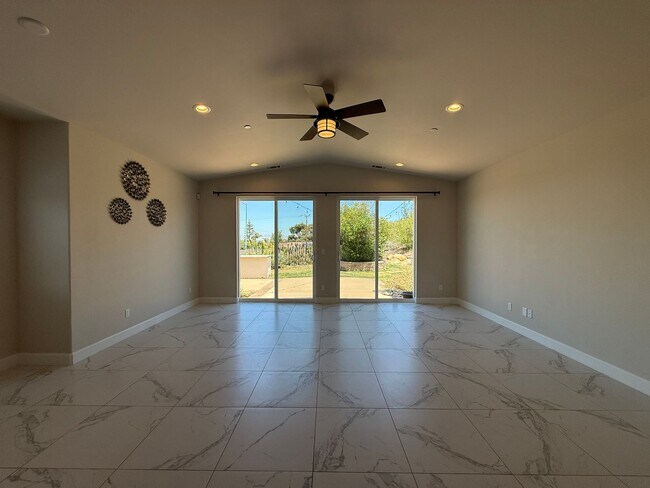 Building Photo - Newer Single Story Model Home Located In The Meadows at Rice Ranch with Three Car Garage