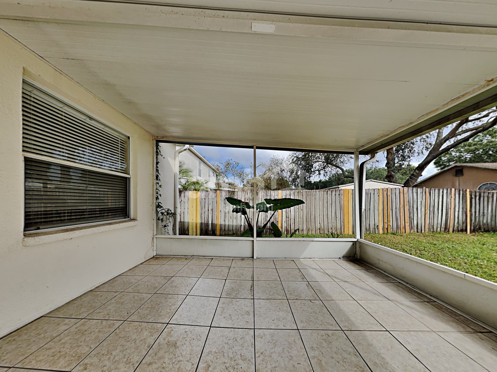 Building Photo - 523 Beth Ann St