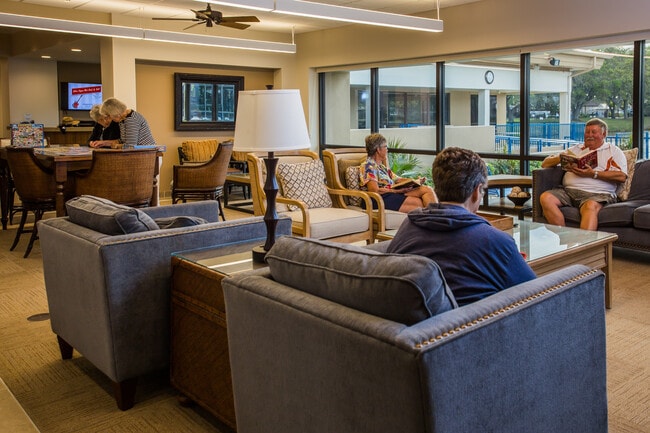 Building Photo - 5307 Camelot Dr E