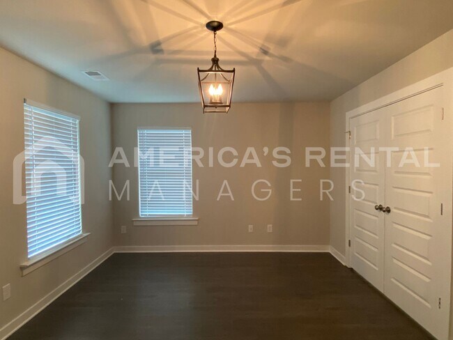 Building Photo - Home for Rent in Jemison, AL! Available to View!