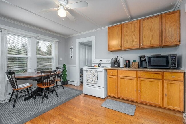 Building Photo - 9 Furbush St