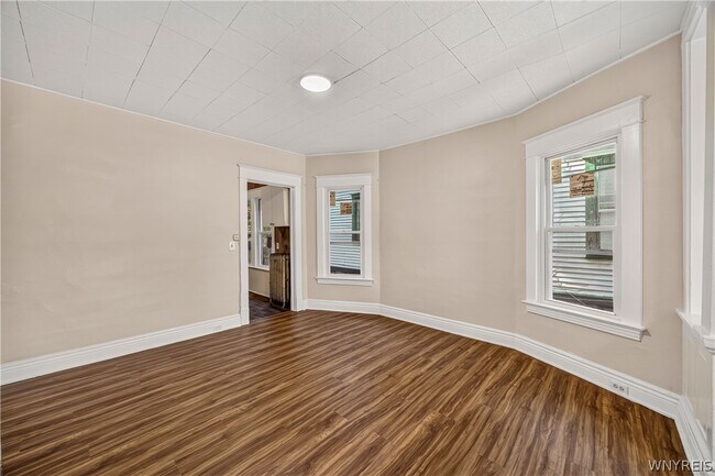 Building Photo - 563 Humboldt Pkwy