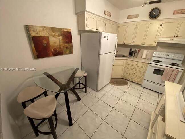 Building Photo - 1050 Atlantic Shores Blvd