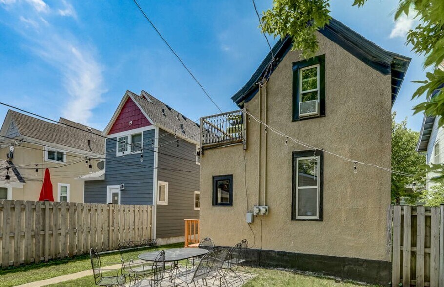 Building Photo - 3113 Harriet Ave