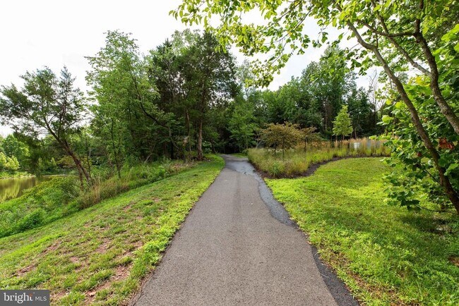 Building Photo - 4810 Garden View Ln