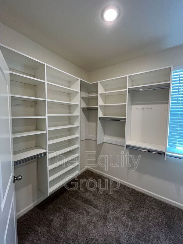 Building Photo - 4526 W Flagstaff Ave