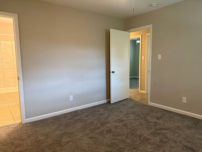 Building Photo - Wonderful Ranch Home In Raleigh, Available...