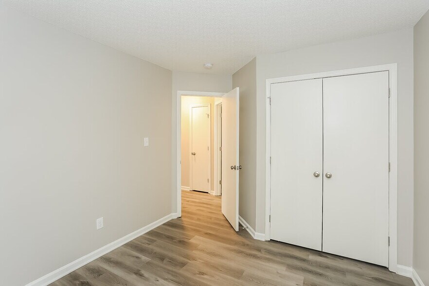 Building Photo - 10424 Brawley Ln