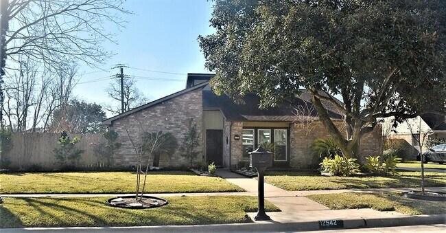 Building Photo - 12542 Wrenthorpe Dr
