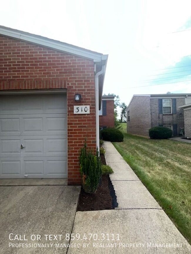 Primary Photo - 310 Outrider Way