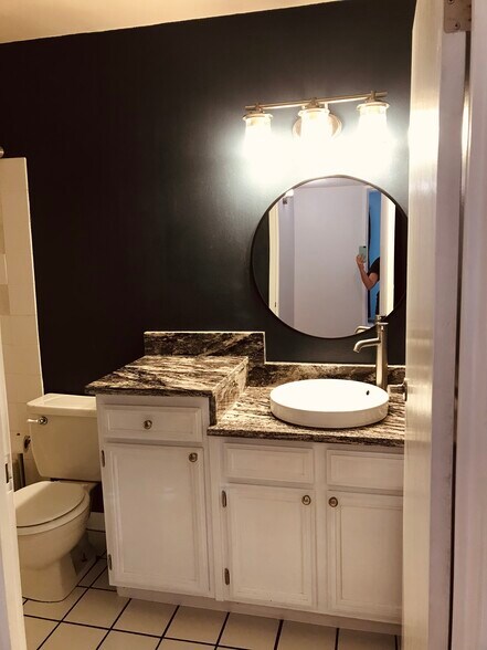 Building Photo - 7080 W 20th Ave