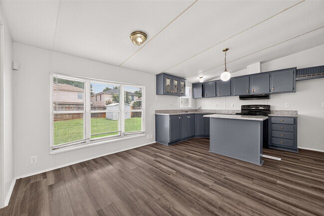Building Photo - 20306 Mountain Dale Dr