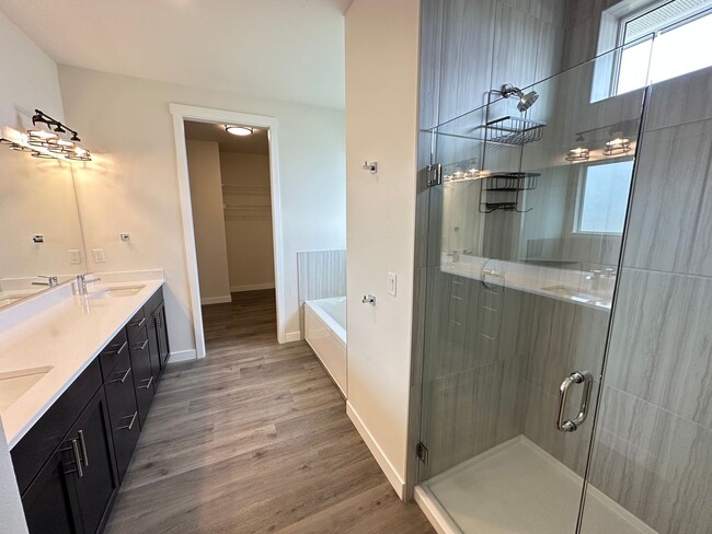 Building Photo - Cda Home Located In The Trails