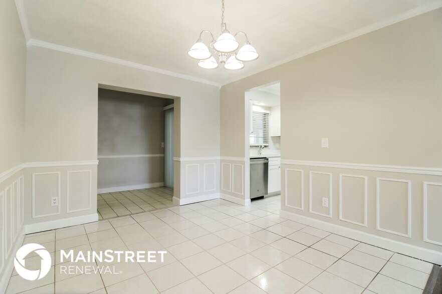 Building Photo - 1455 Montecito Ave