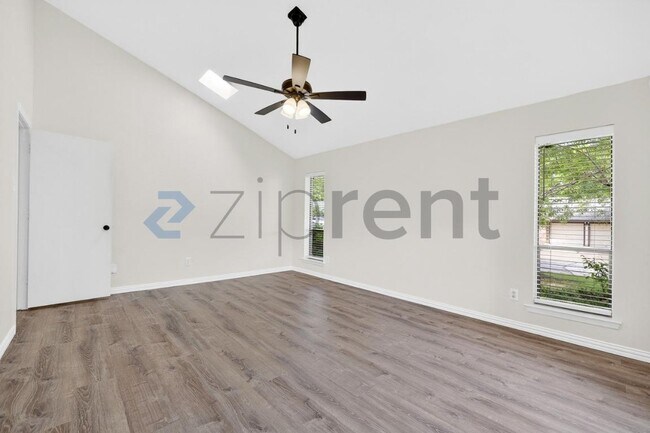 Building Photo - 1006 Tulane Dr