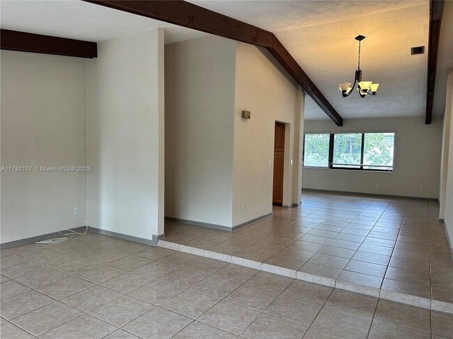 Building Photo - 5828 SW 117th Terrace