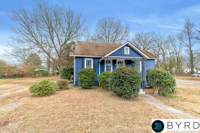 Building Photo - 2958 Winston Churchill Dr