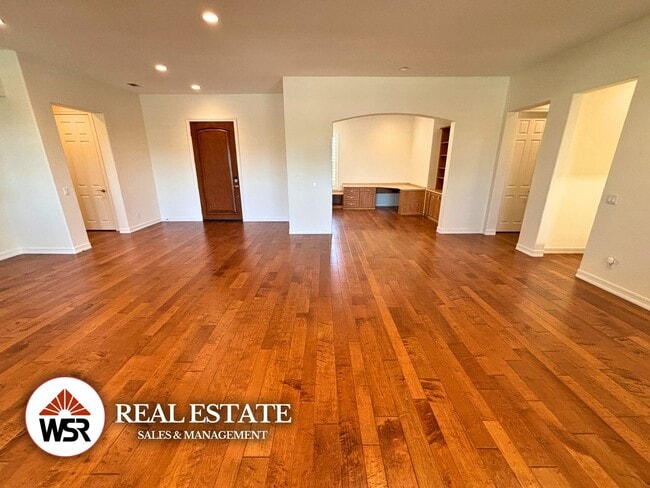 Building Photo - Beautifully upgraded LARGE home with a pool and basketball court in Mockingbird Canyon!