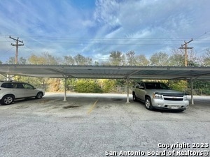 Building Photo - 235 W Silver Sands Dr