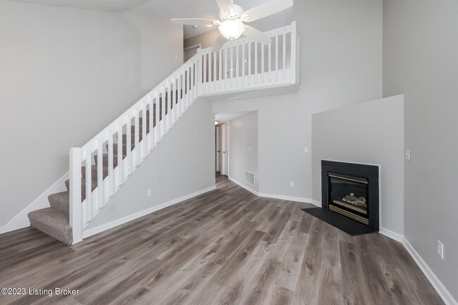 Building Photo - 4218 Willowview Blvd